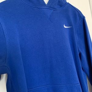 NIKE pull over hoodie | size youth XL | used